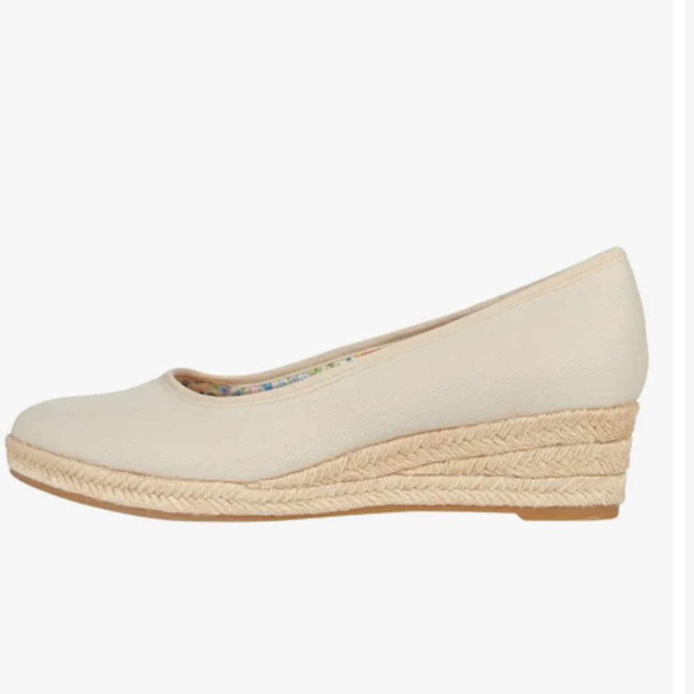 LIFESTRIDE Canvas Wedge Pumps